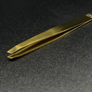 PINZA DE CEJAS BISELADA | BJ